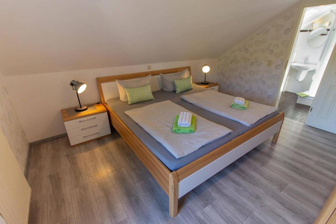 Ferienweingut Juergen Beth Apartment Krov Ngoại thất bức ảnh