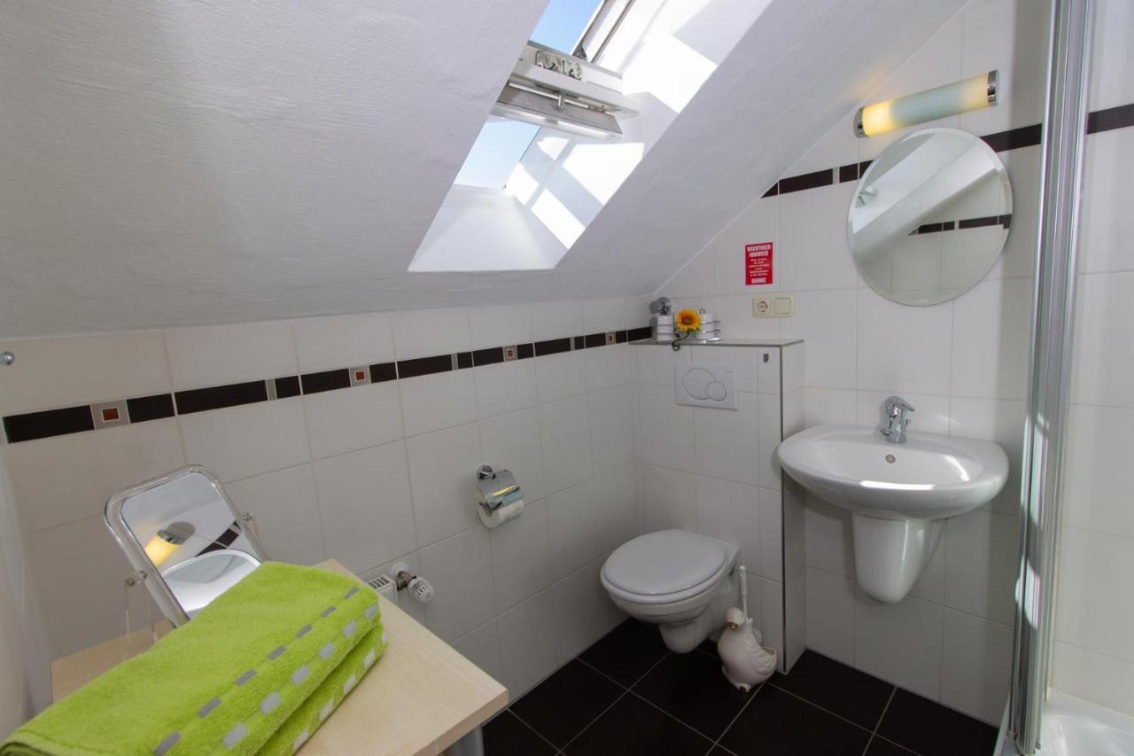 Ferienweingut Juergen Beth Apartment Krov Ngoại thất bức ảnh